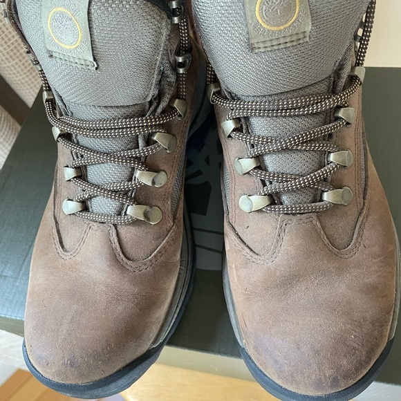 Timberland boots, color:brown,size:6 - Picture 2 of 4